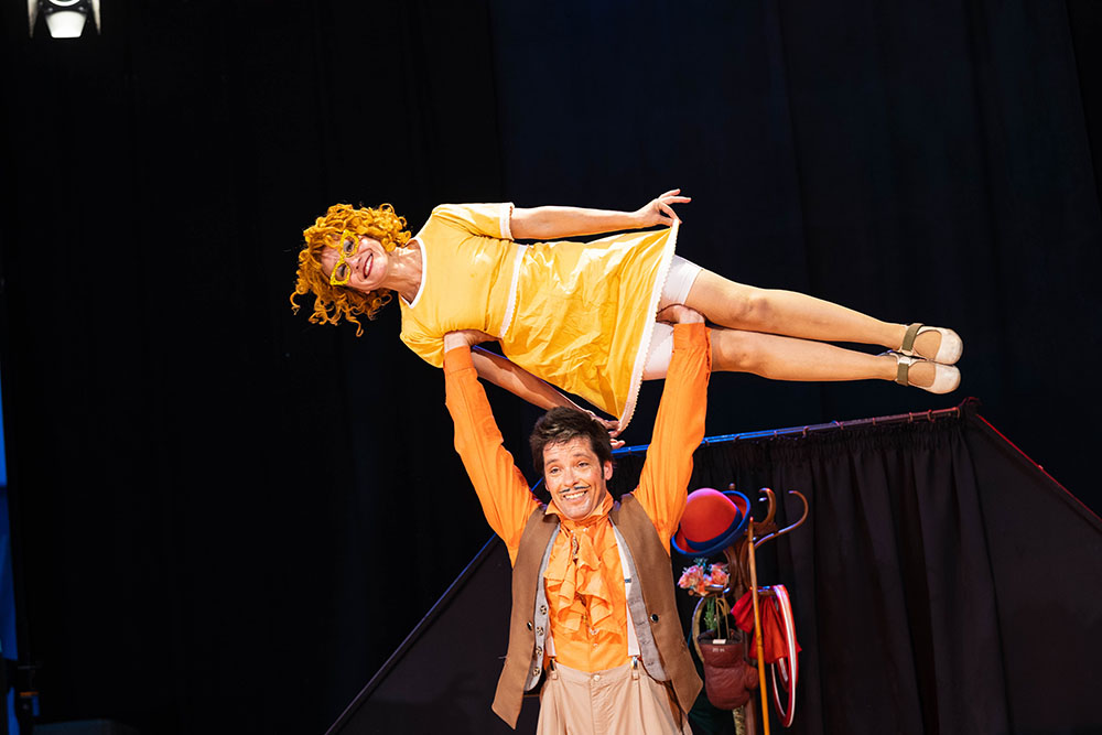 coloresvivos-38 Tentempie. Compañía Penélope y Aquiles.