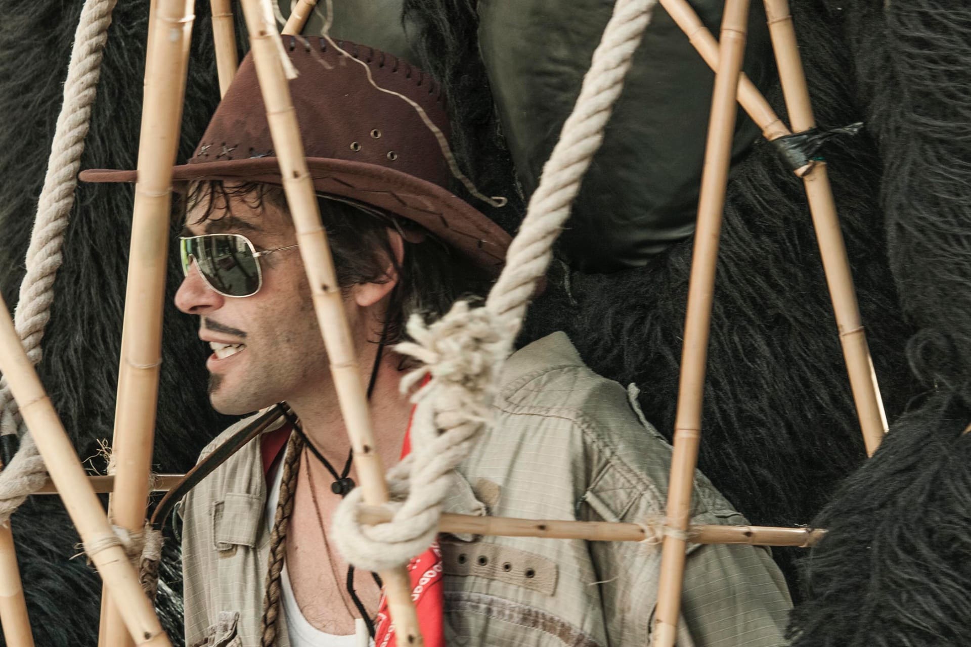 KingKong-_MG_6988-5 King Kong y el Cazador Cazado. Compañía Penélope y Aquiles.