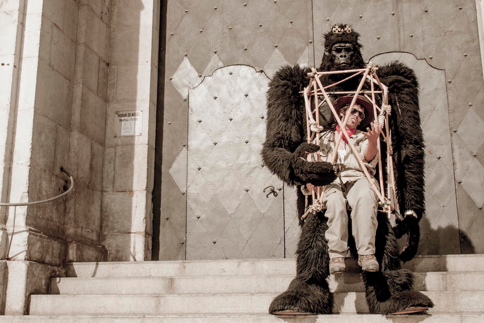 KingKong-_MG_7025-14 King Kong y el Cazador Cazado. Compañía Penélope y Aquiles.